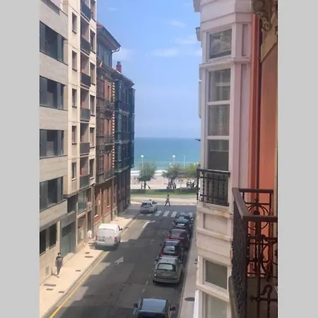 114a - Playa De San Lorenzo - Opcion De Garaje דירה גיחון